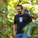 Lin-Manuel Miranda se emociona con los frutos del proyecto para impulsar los cafetales de la Isla 