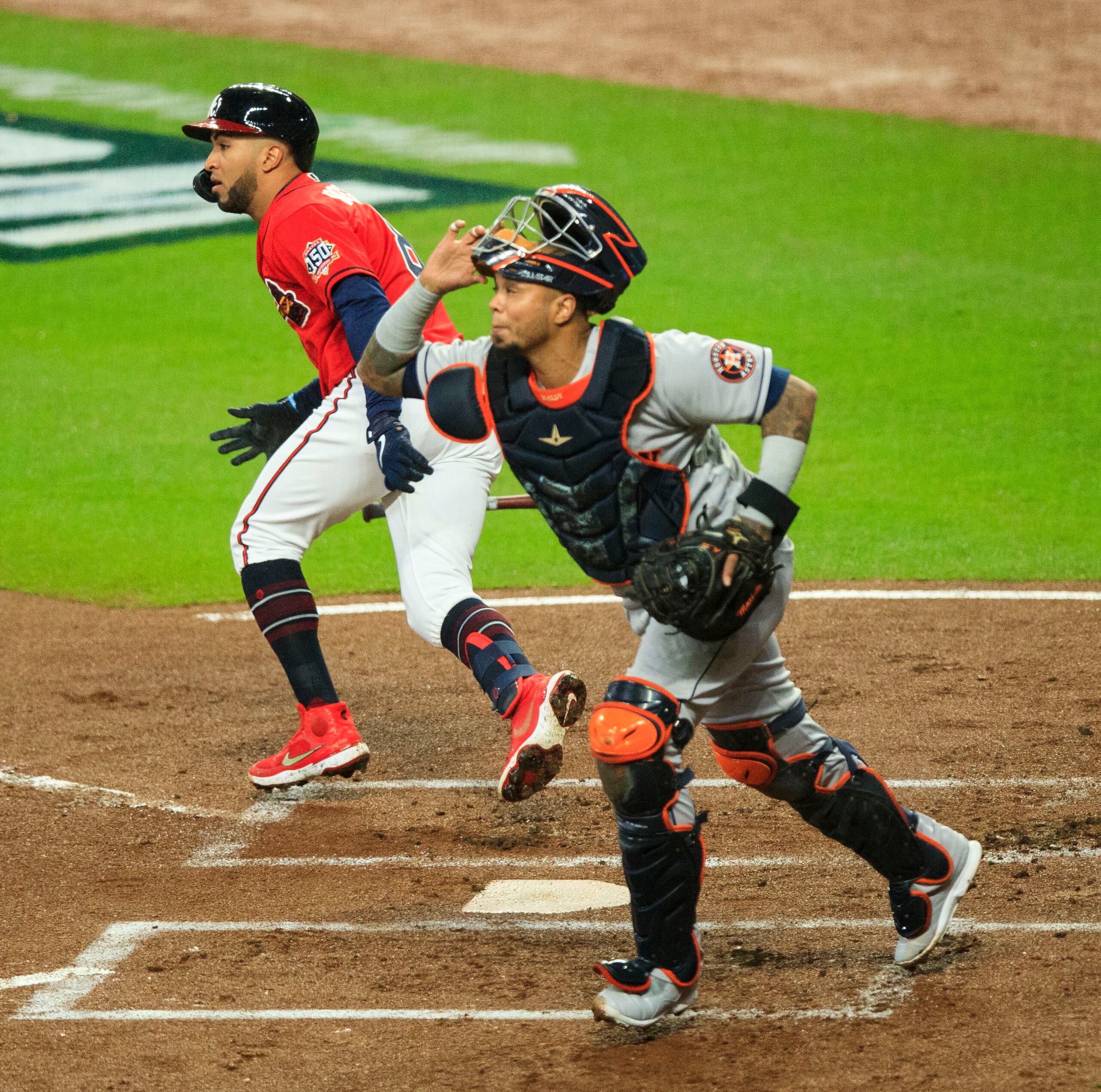 Martin Maldonado busca ganar su segundo Guante de Oro. En el caso de Yadier Molina, este ganaría su décima Trocha de Oro.