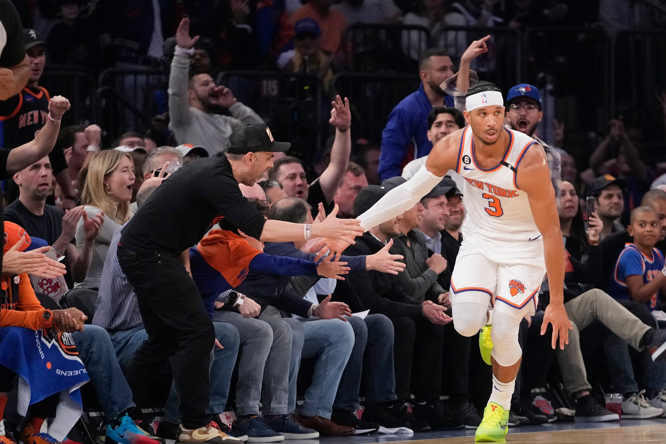 Josh Hart fue movido a la alineación de apertura de los Knicks para el partido de hoy domingo.