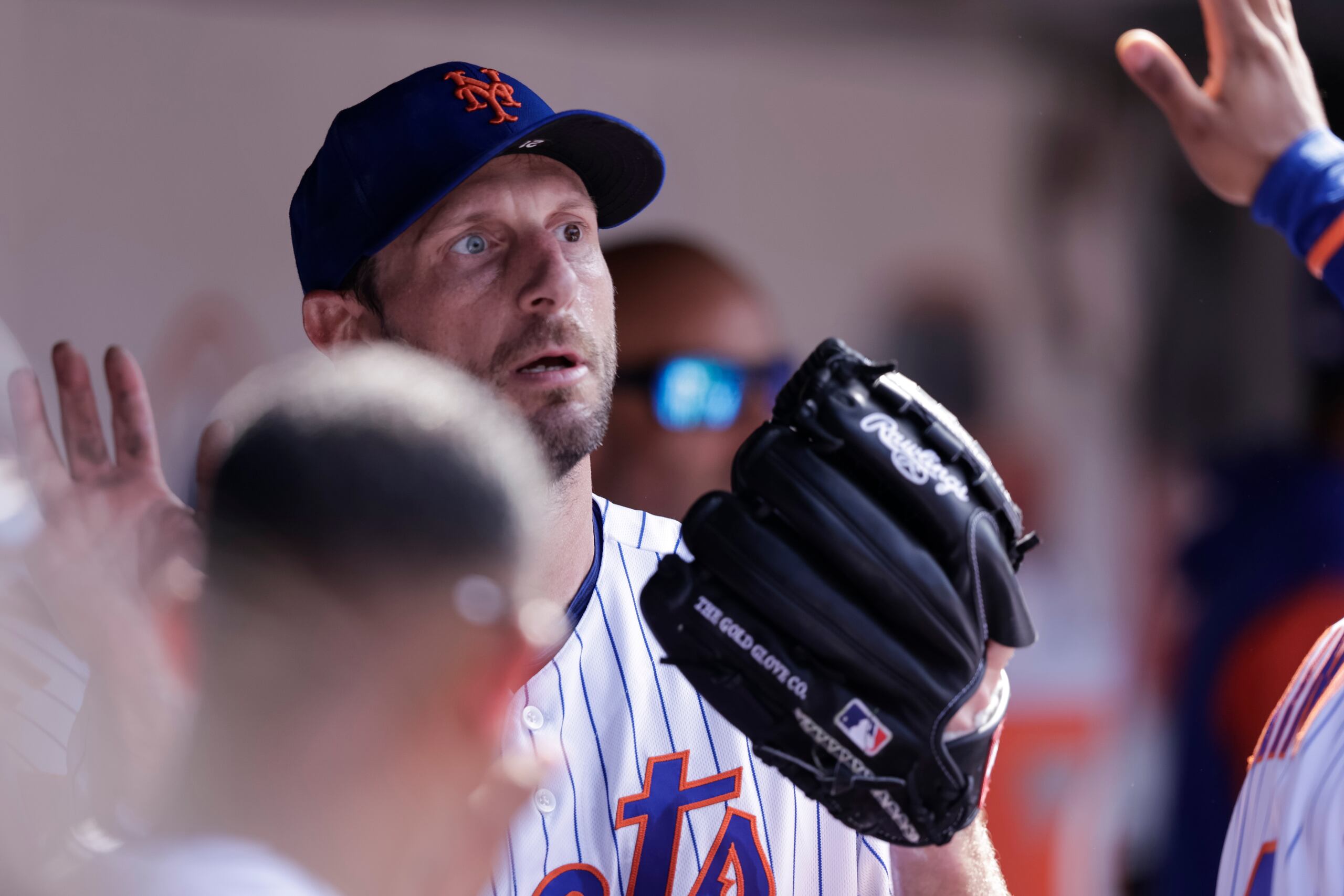 Pese a ser derrotado, Max Scherzer logró superar los 10 ponches propinados por 110ma vez en su carrera para empatar en ese logro con Roger Clemens en el tercer lugar en la lista histórica detrás de Nolan Ryan y Randy Johnson.