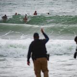 “Surfer” resulta lesionado por fuerte oleaje en Quebradillas