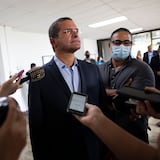 Pierluisi veta medida que daría protecciones al consumidor con enmiendas al Código de Seguros