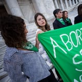 Lider feminista denuncia falta de apertura para deponer sobre medida que restringiría el aborto