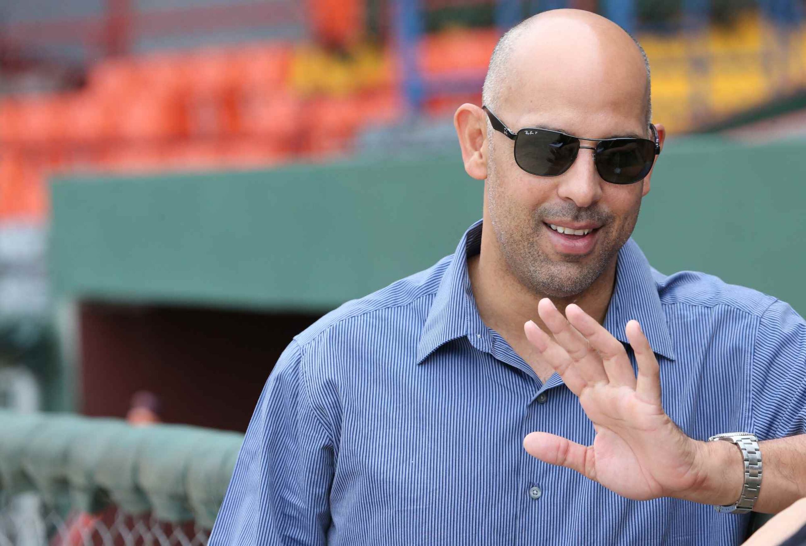 El gerente general del equipo nacional, Alex Cora, reaccionó positivamente al anuncio de los jugadores que confirmaron su participación en la plantilla nacional. (Archivo / GFR Media)