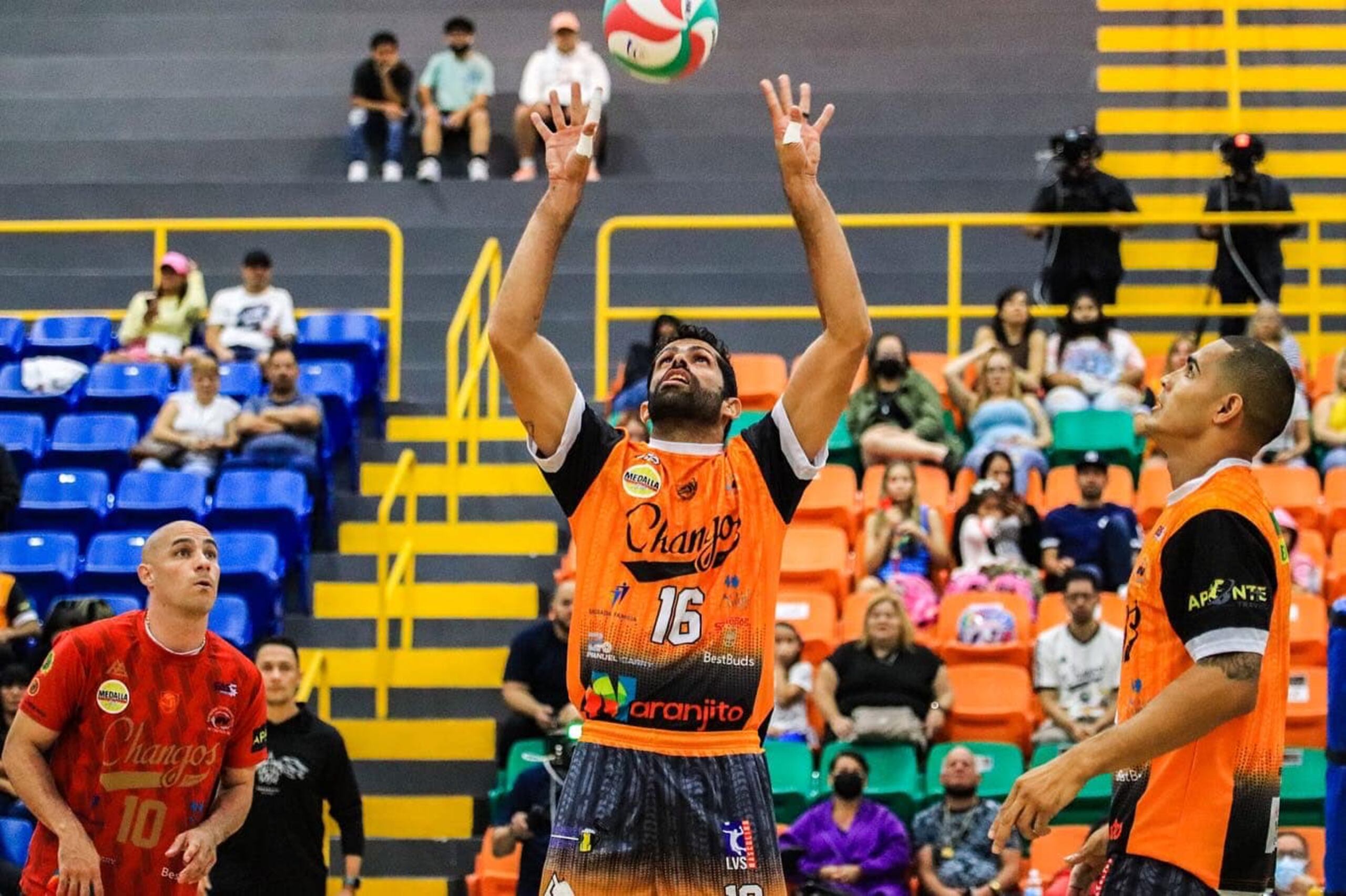 Jackson Rivera con 17 unidades, fue el mejor anotador de los Changos de Naranjito durante su triunfo del sábado ante San Sebastián.