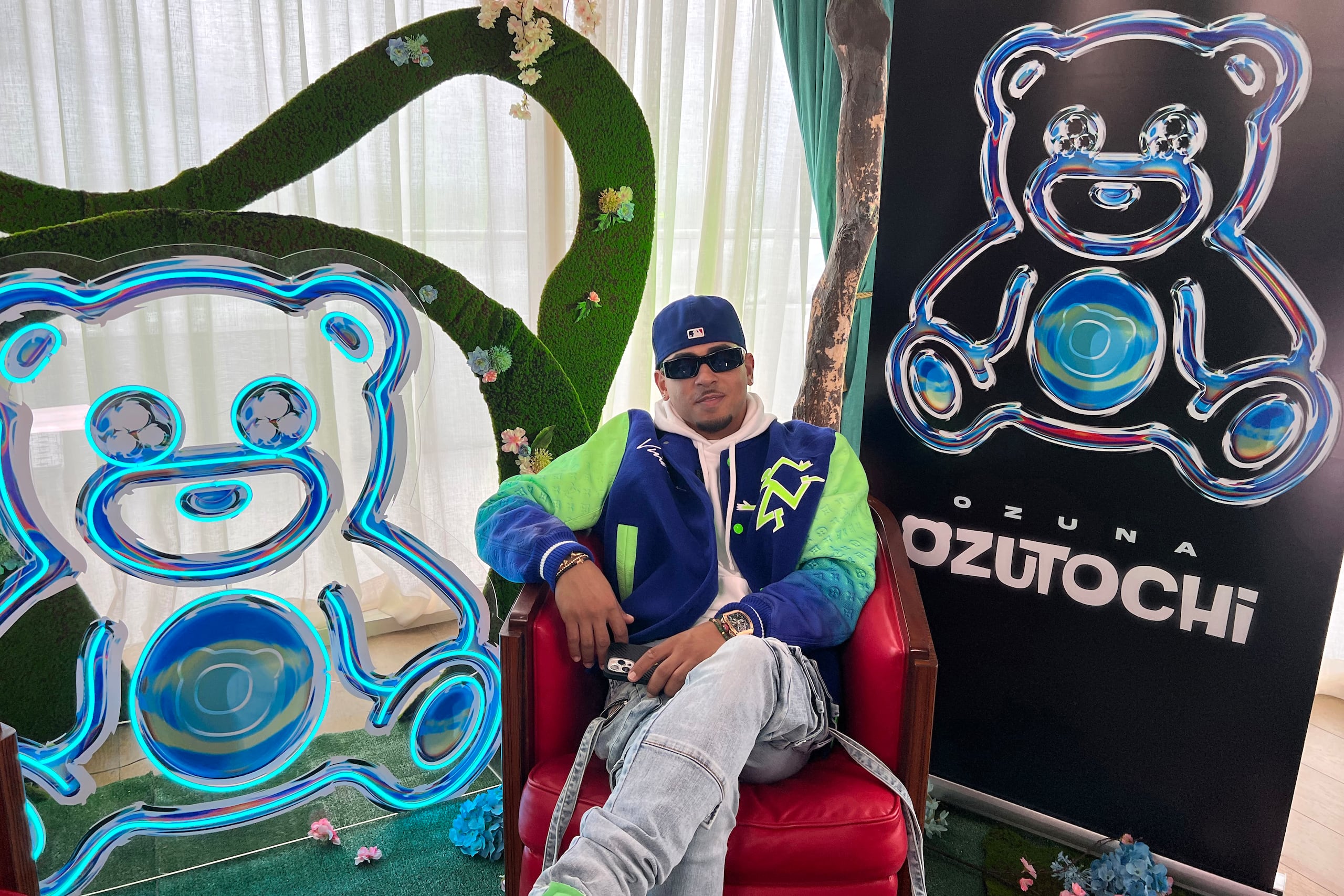 El cantante puertorriqueño Ozuna le pondrá de nombre al equipo los Osos.