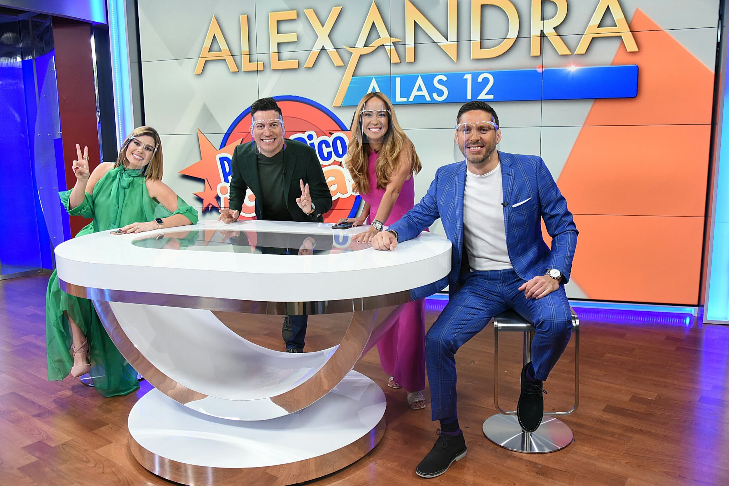 Álex DJ y Alexandra Fuentes le dieron la bienvenida a Ivonne Orsini y Ramón "Gato" Gómez.