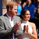 Harry y Meghan viajan a Escocia por salud de la reina Elizabeth II