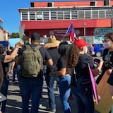 Cientos de maestros marchan en el suroeste por un sueldo y retiro digno