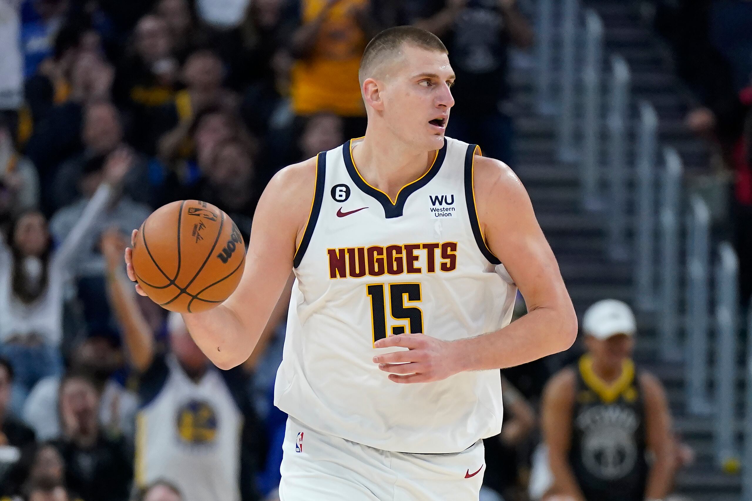 Otro de los grandes líderes ofensivos de la actual NBA lo es Nikola Jokic.