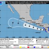 La tormenta Bonnie ocasiona fuertes lluvias en el sur de México