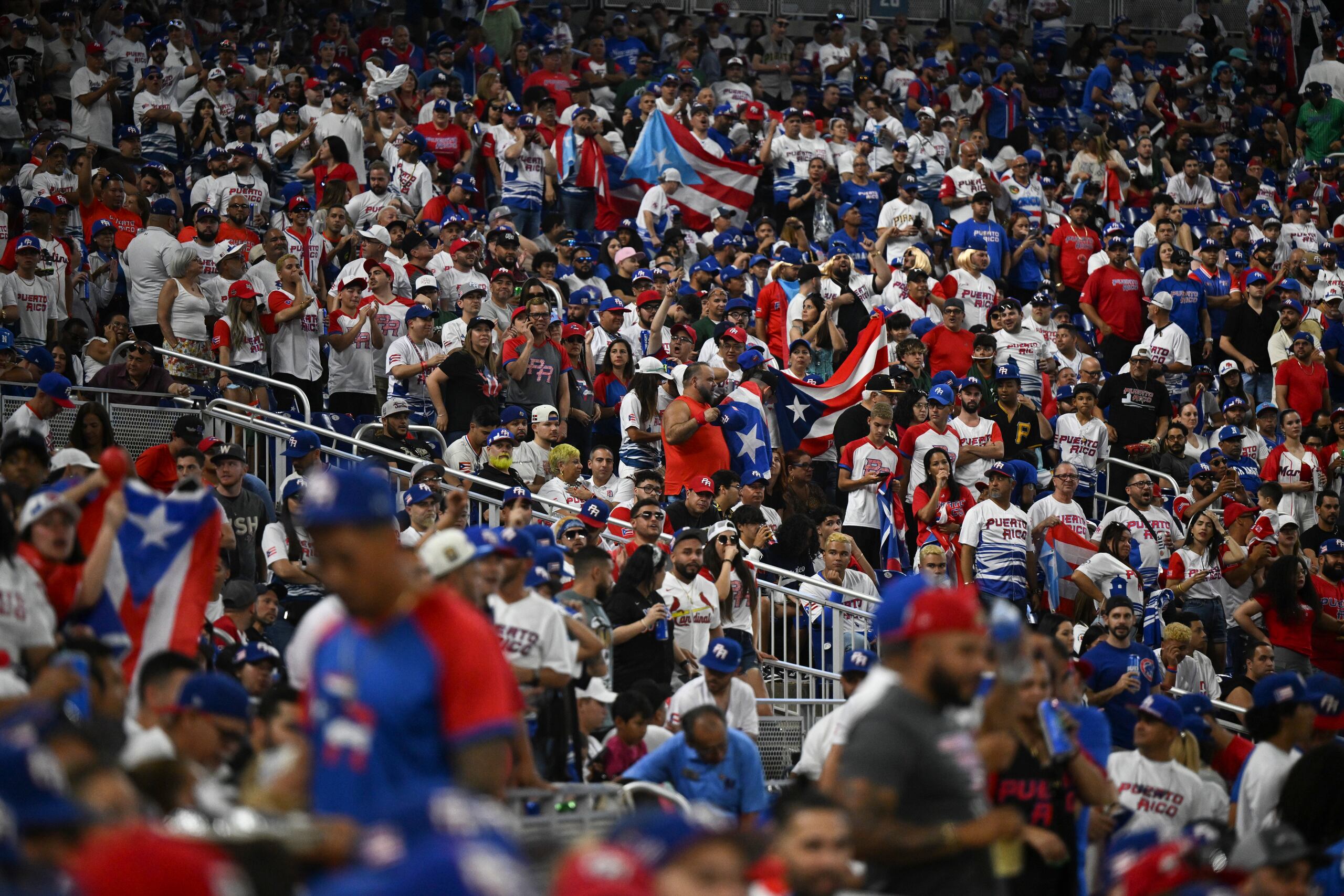 El Clásico Mundial de Béisbol estará definiendo sus finalistas este fin de semana.