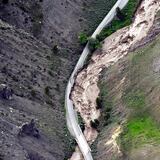 Inundaciones paralizan a comunidades cerca del Parque Nacional Yellowstone