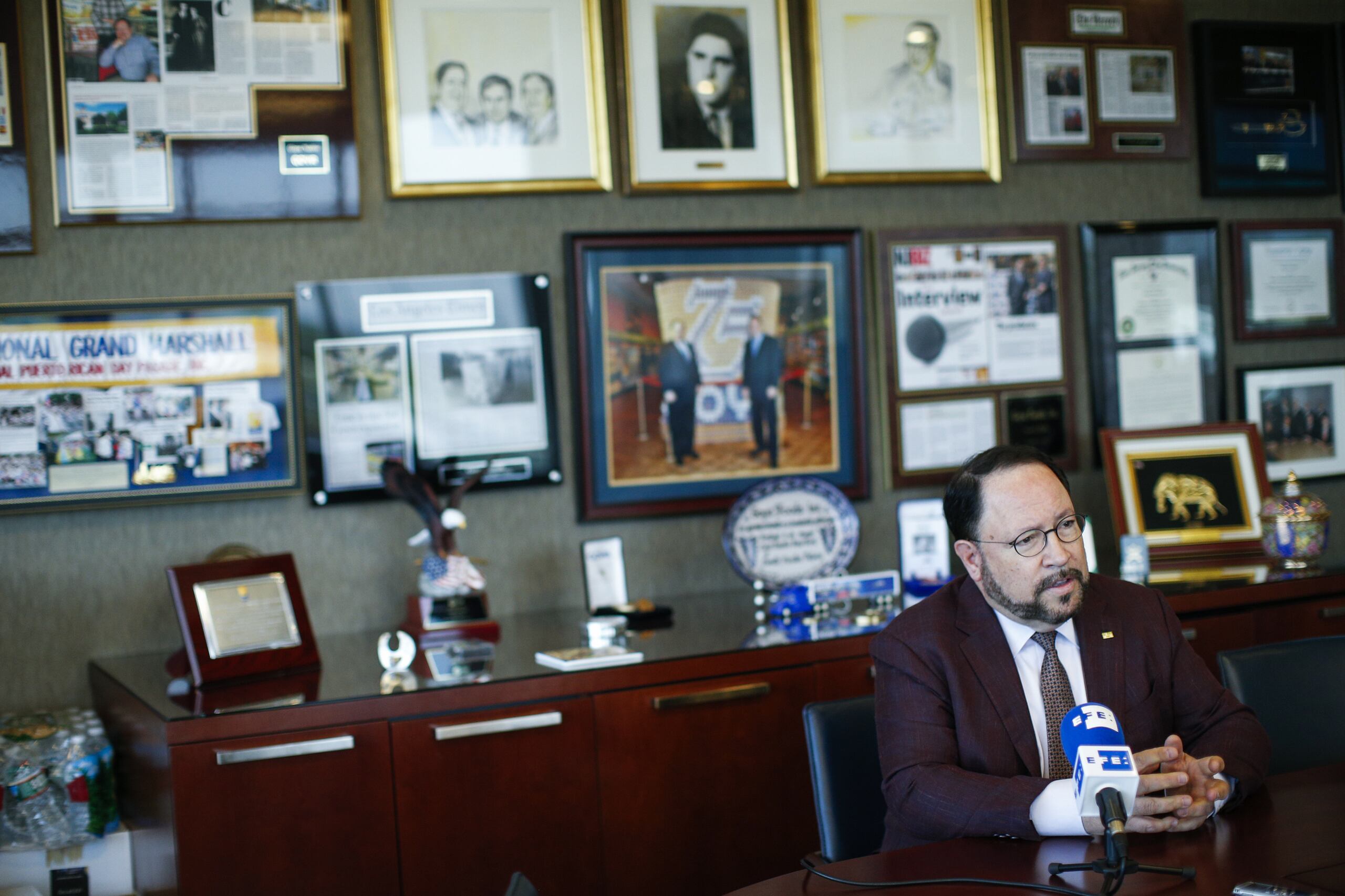 Fotografía de archivo fechada el 29 de abril de 2022 que muestra al presidente de Goya Foods, Robert Unanue, durante una entrevista con EFE en Jersey City en Nueva Jersey (EE.UU.). EFE/ Kena Betancur
