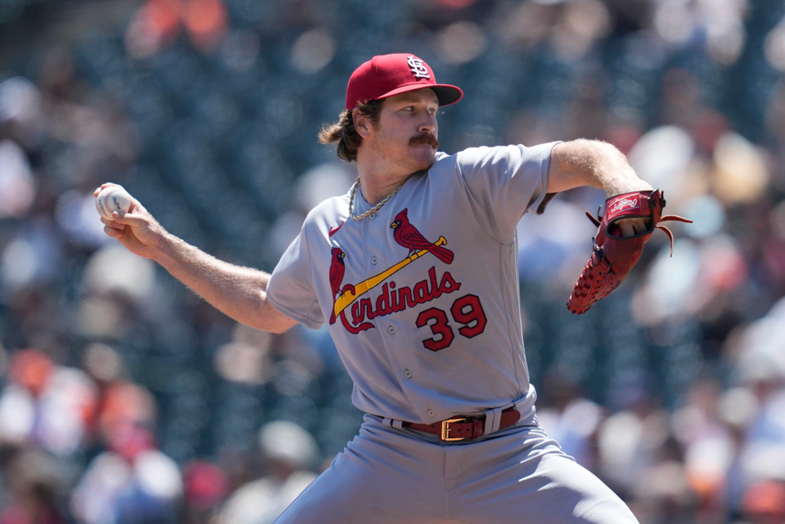 Miles Mikolas, lanzador de los Cardinals de San Luis, permitió cuatro hits.