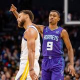 Los Hornets volvieron a dañarle el regreso a casa a Stephen Curry