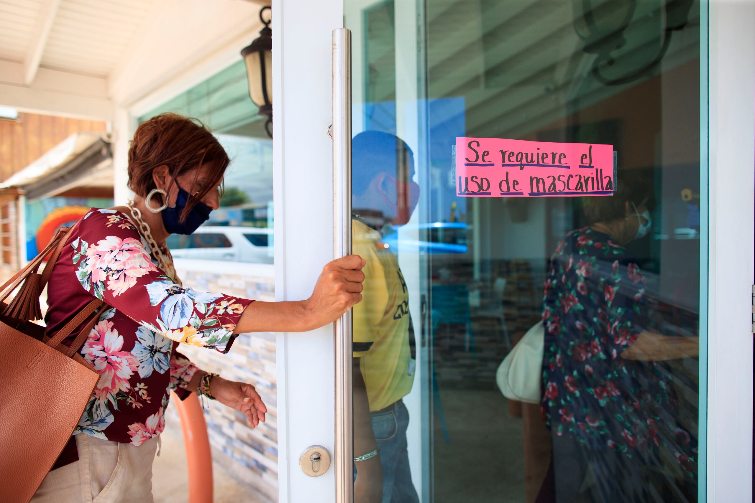 A pesar que se registra un promedio de 4,500 casos nuevos de COVID-19 al día, la Coalición Científica planteó que Puerto Rico se encuentra en un nivel moderado de contagios.