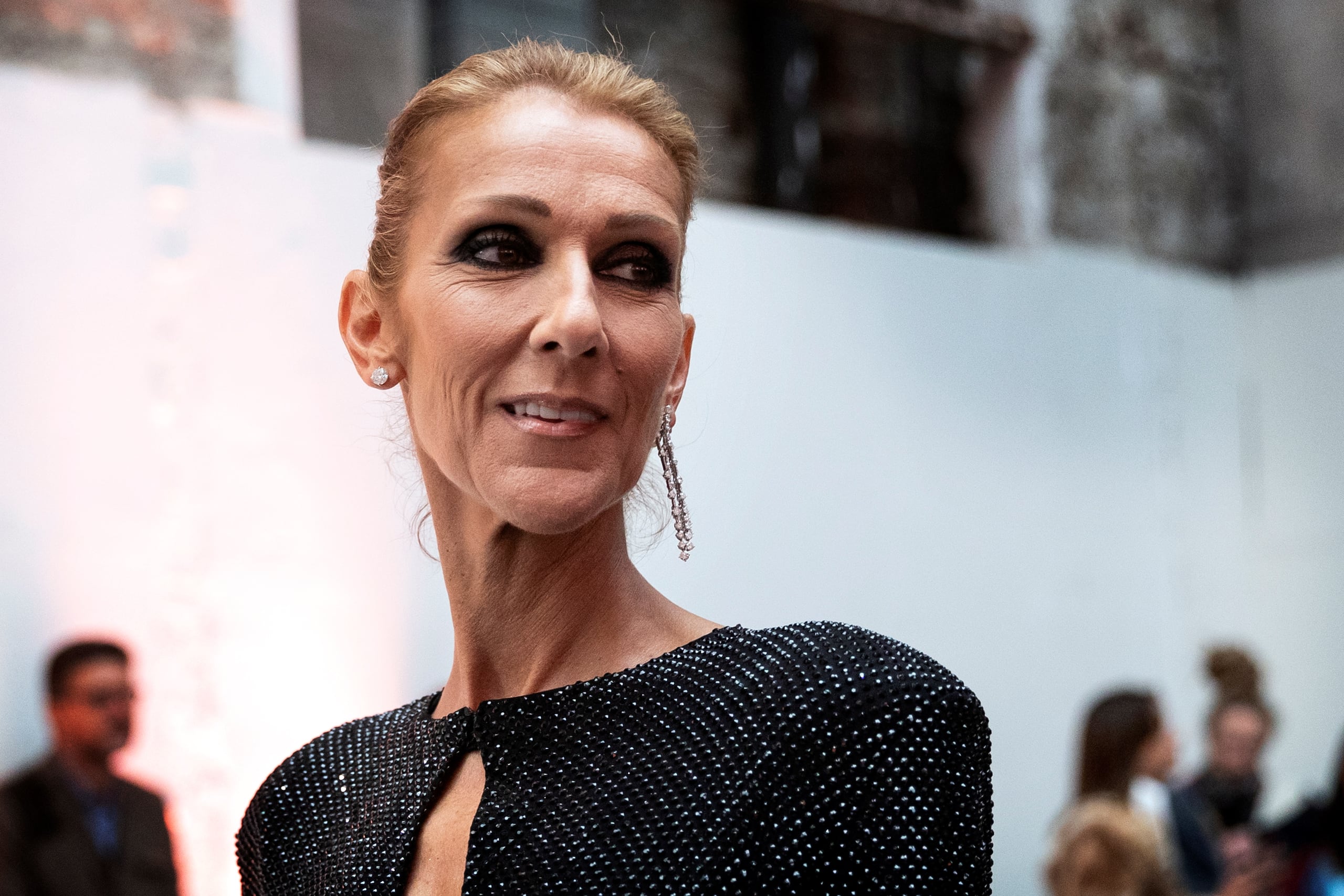 “Los espasmos afectan todos los aspectos de mi vida, a veces me dificultan hasta el caminar, y tampoco me permiten usar las cuerdas vocales como lo hacía antes”, dijo Celine Dion.