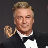 Retiran cargo contra Alec Baldwin por muerte en set