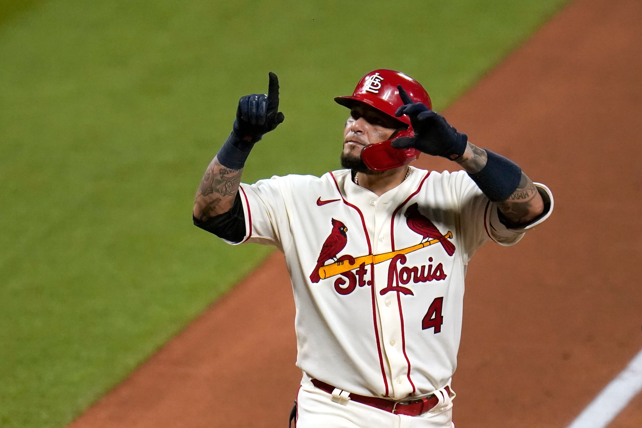 El puertorriqueño Yadier Molina, de los Cardinals de San Luis, busca su décima selección al Juego de Estrellas.