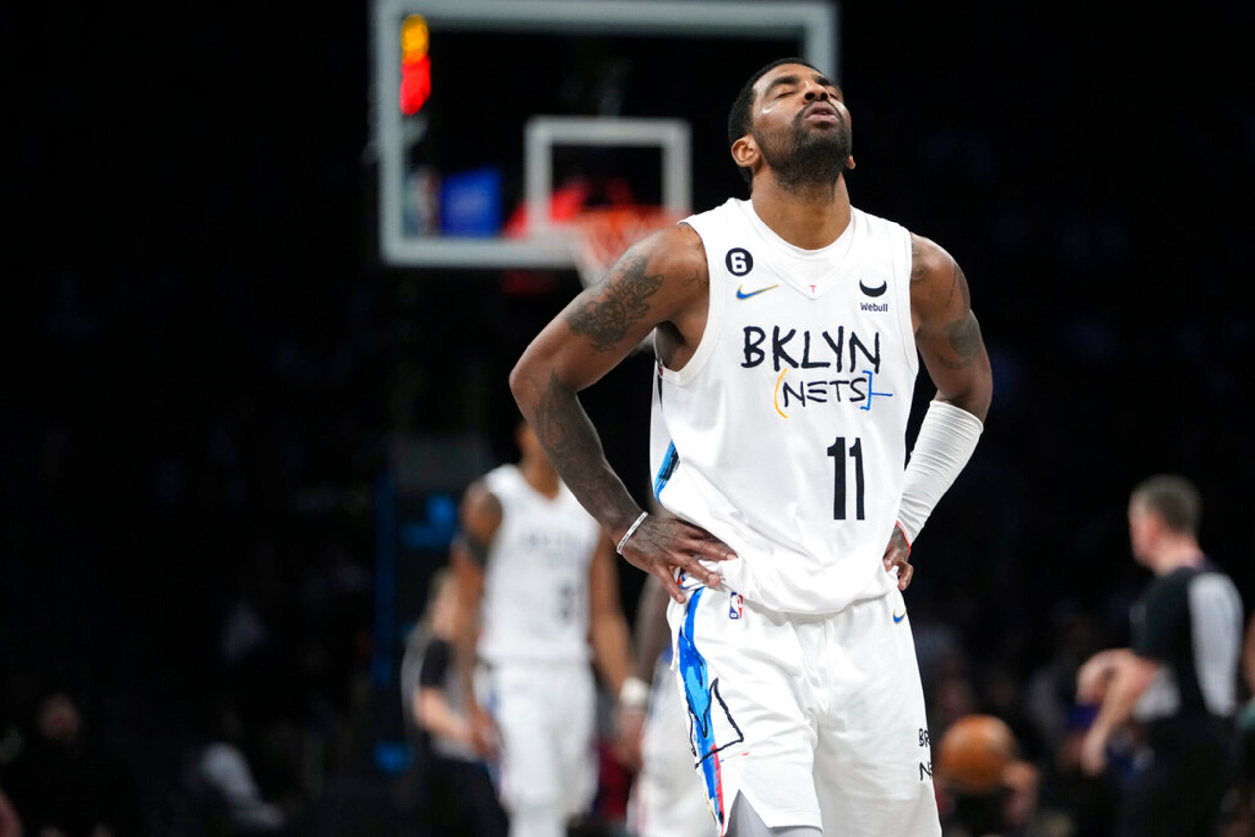 Kyrie Irving se ha sentido frustrado porque los Nets hasta ahora se han negado a darle una extensión en su contrato.