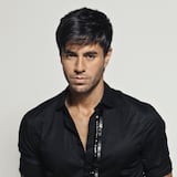 Enrique Iglesias de cazatalentos en Puerto Rico