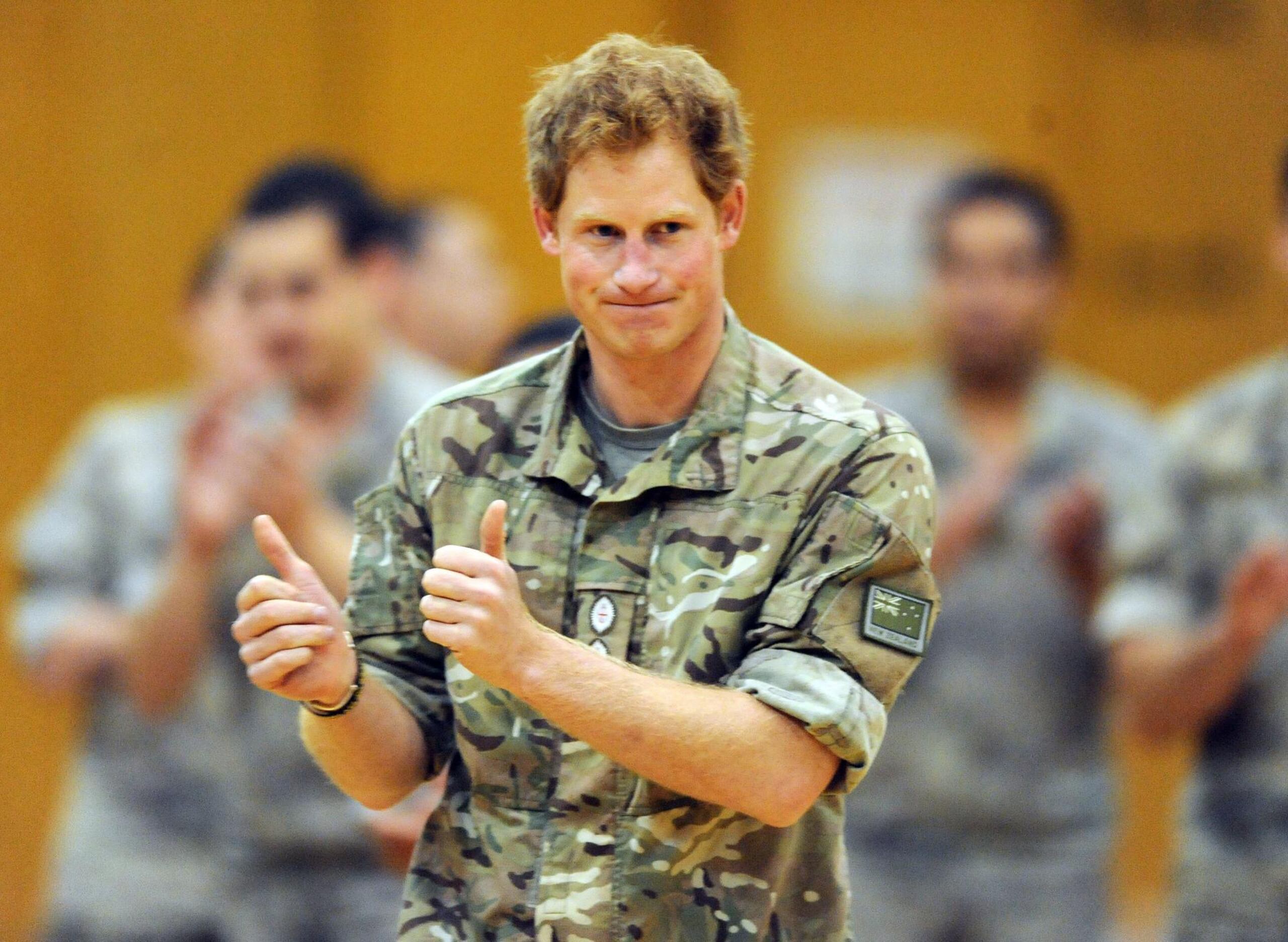 Fotografía de archivo del príncipe Enrique de Inglaterra durante una actividad militar en Palmerston North, Nueva Zelanda.