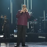 Tito Nieves le pide perdón a Víctor Manuelle por olvidar la letra de su canción en homenaje