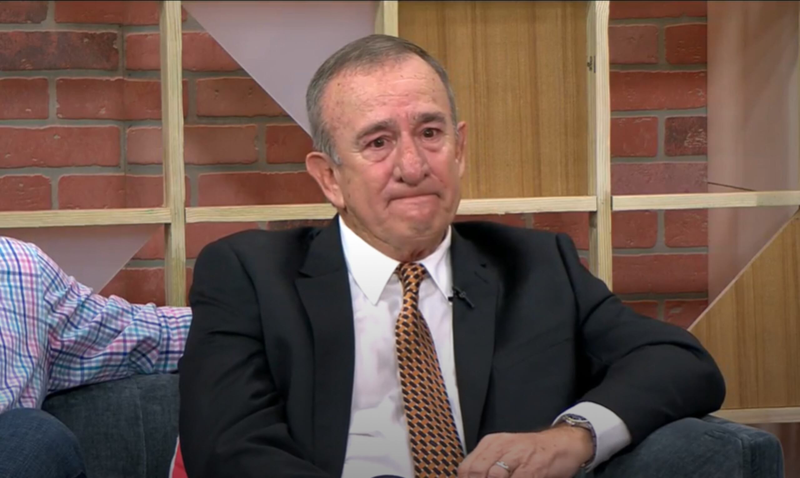 Manuel Cidre se emocionó al recibir la visita sorpresa de sus hijos Mateo y Guillermo en "Noticentro al amanecer".