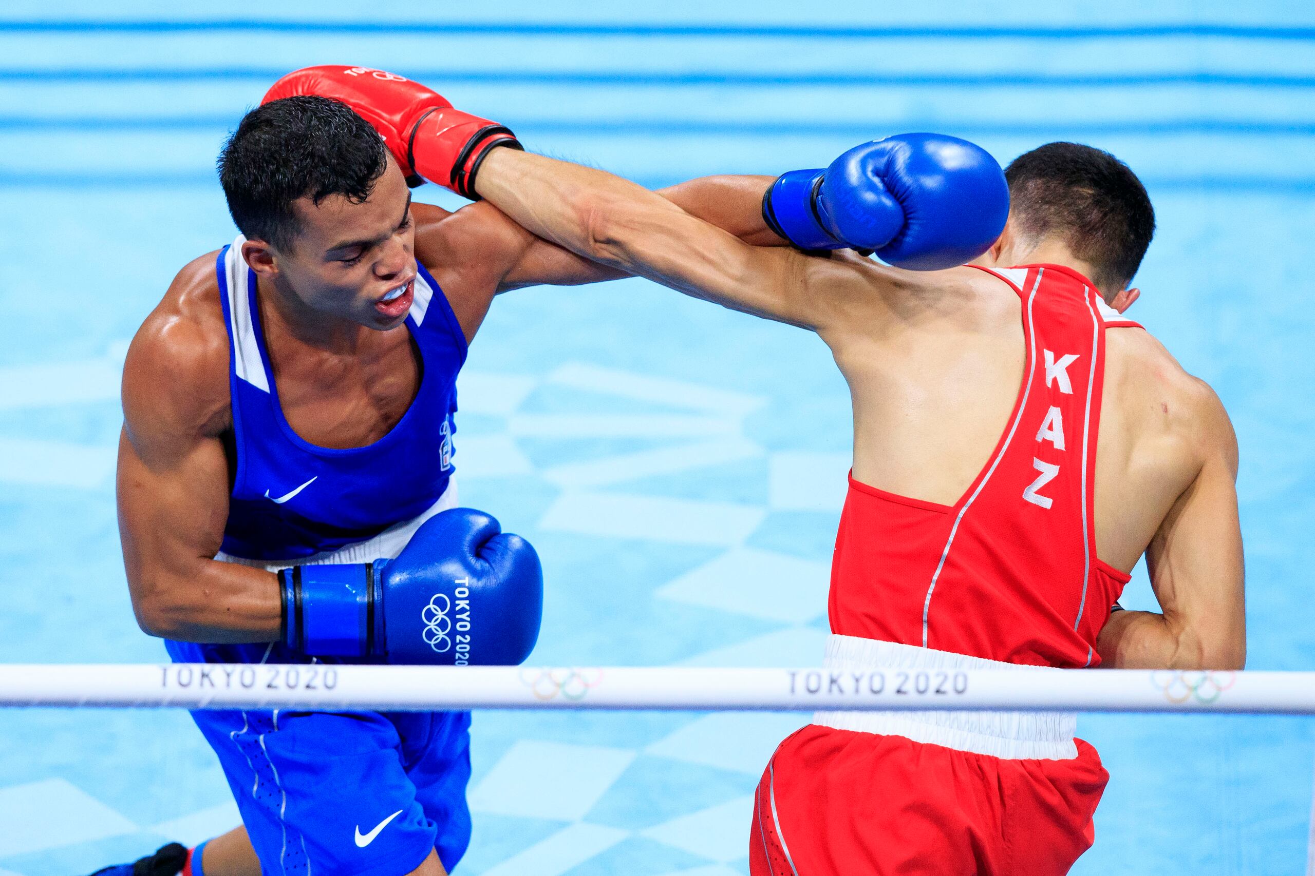 Yankiel Rivera en su primer combate ante el eventual medallista de bronce en los Juegos. 