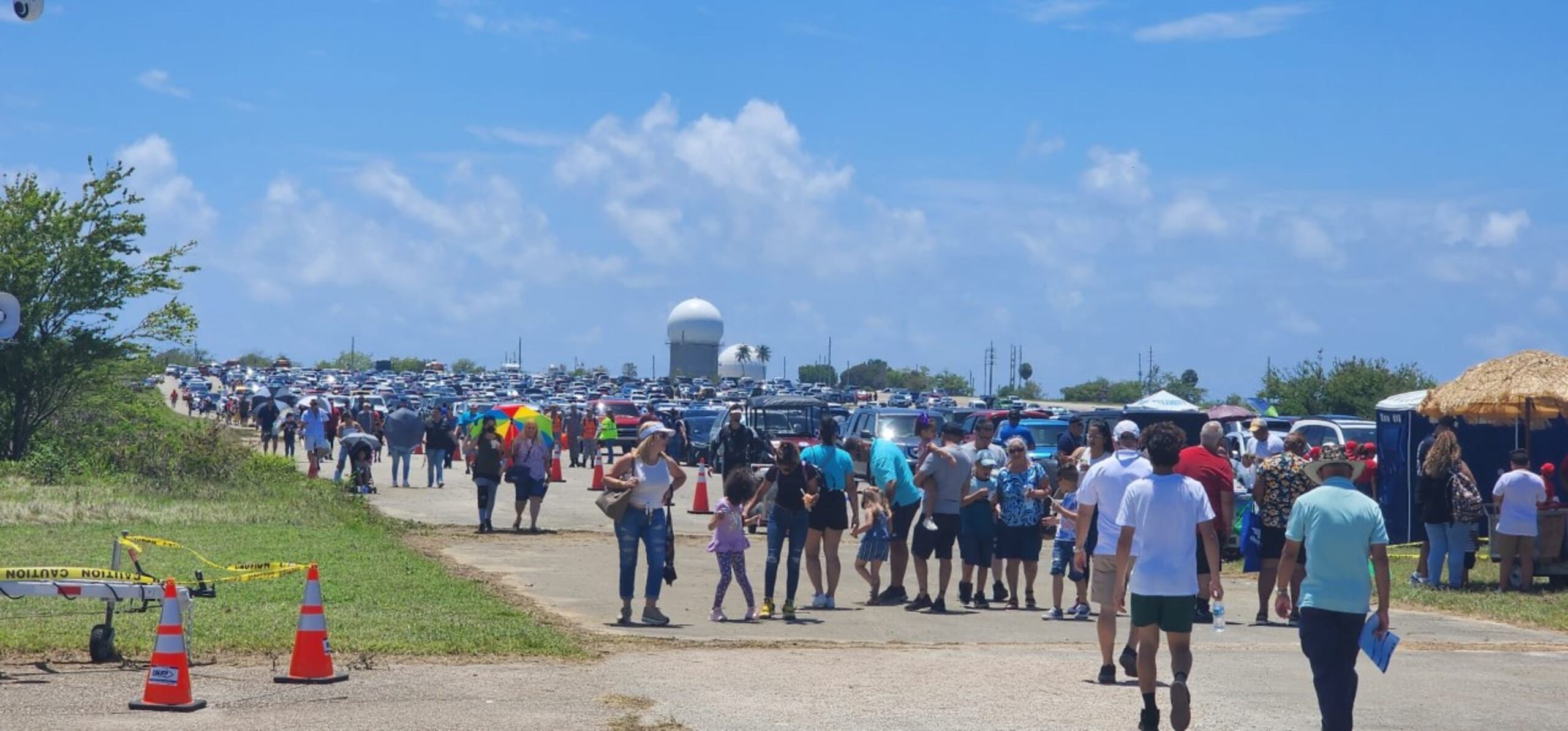 A la actividad acudieron cerca de 25,000 personas.