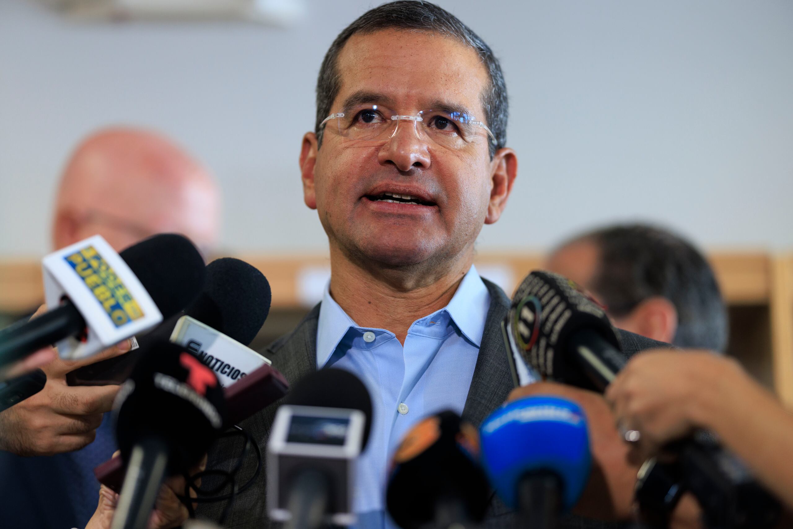 Pedro Pierluisi dijo también que la producción de café “es crucial” para los pueblos de la montaña y que fueron, cafilcultores y alcaldes de la región montañosa, los que solicitaron el ajuste en los precios.