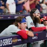 Los Phillies se fueron quedando poco a poco sin bateo en la Serie Mundial