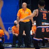 Larry Ayuso tuvo un emocionante debut como dirigente del BSN