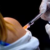 Sobre 1,000,000 de personas ya vacunadas contra el COVID en Puerto Rico necesitan ponerse el “booster”