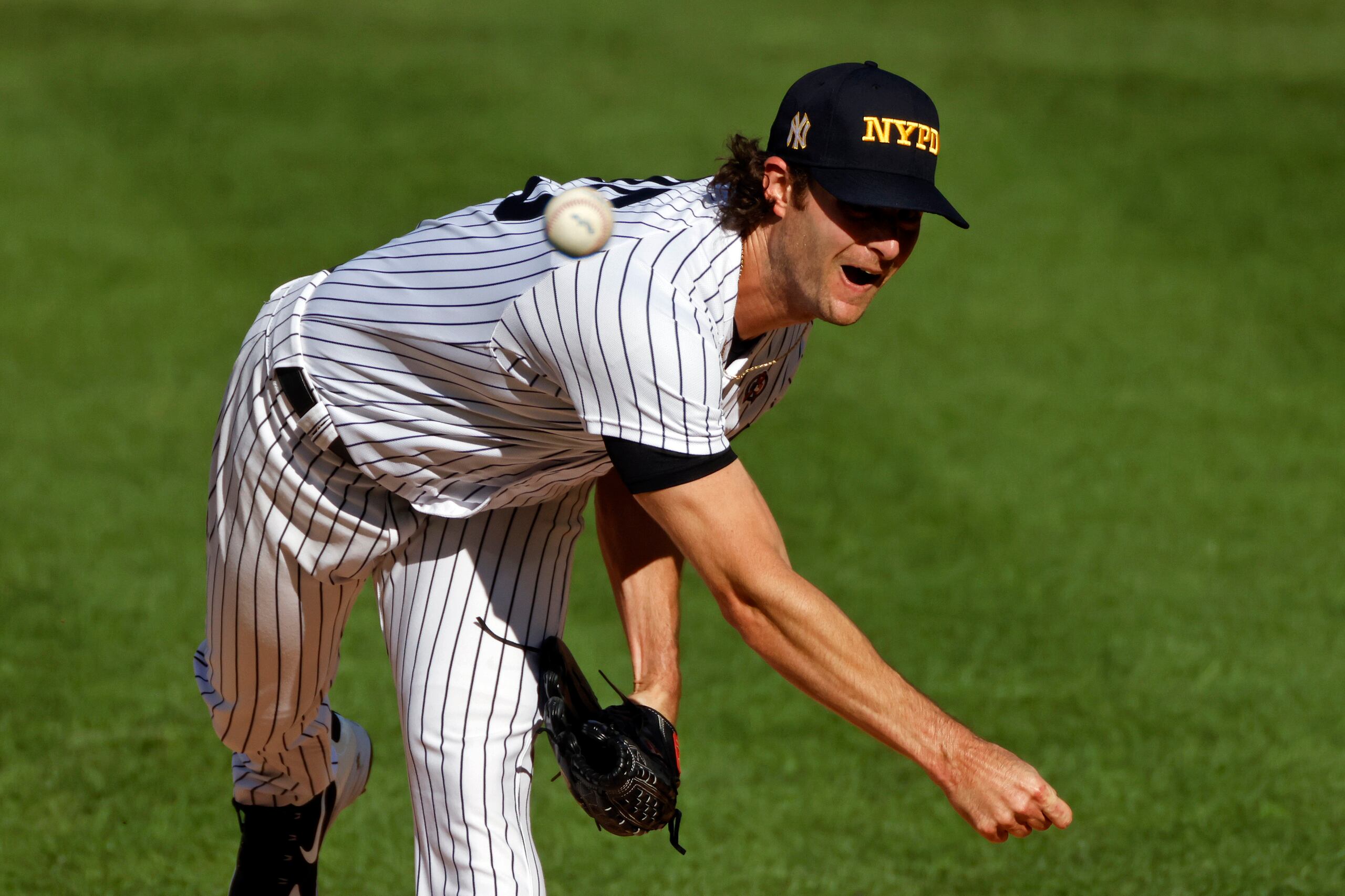 Gerrit Cole, de los Yankees, tiene ahora marca de 5-3 en la temporada.