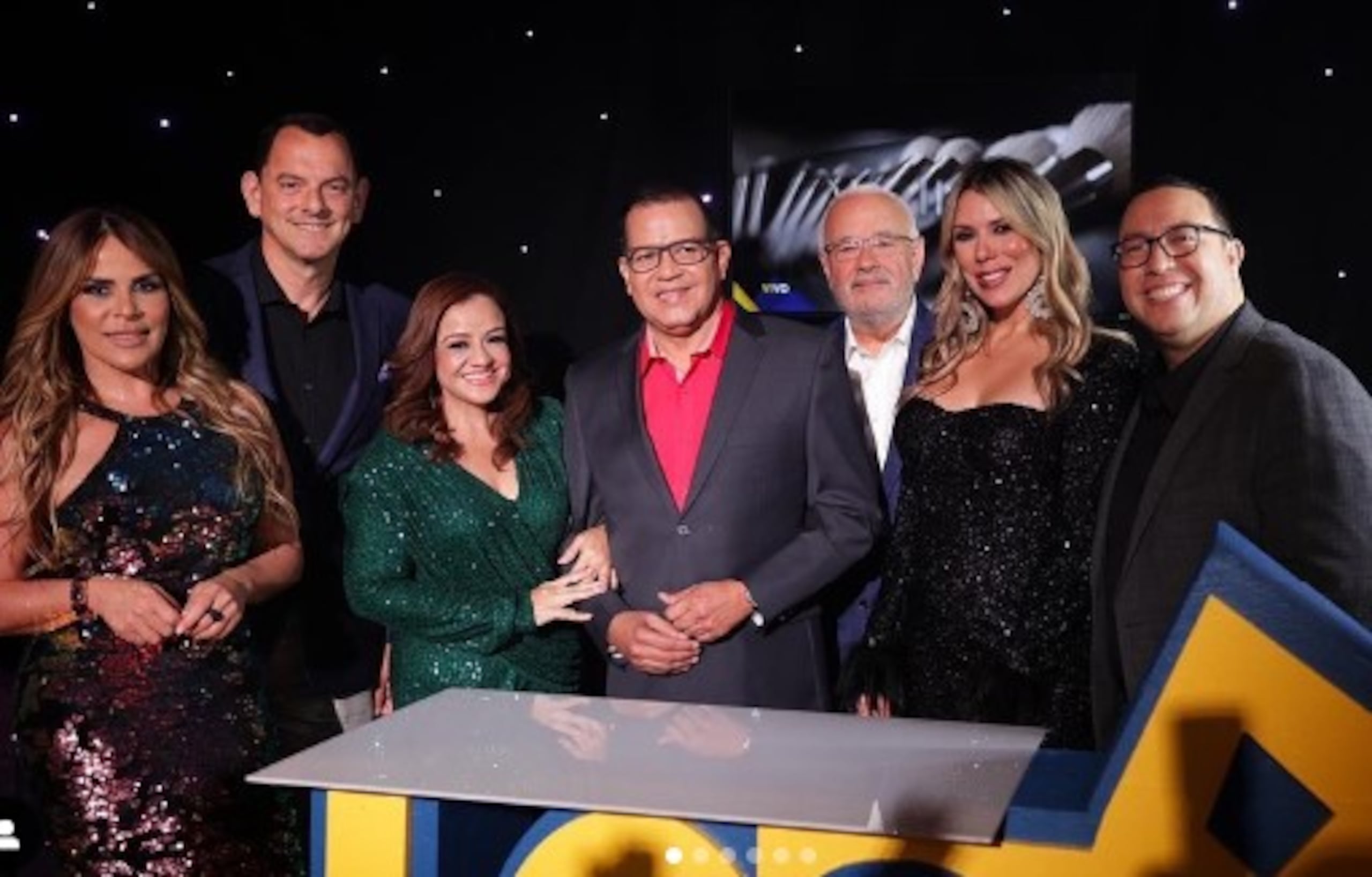 El equipo de "Lo sé todo" en el upfront de Wapa.