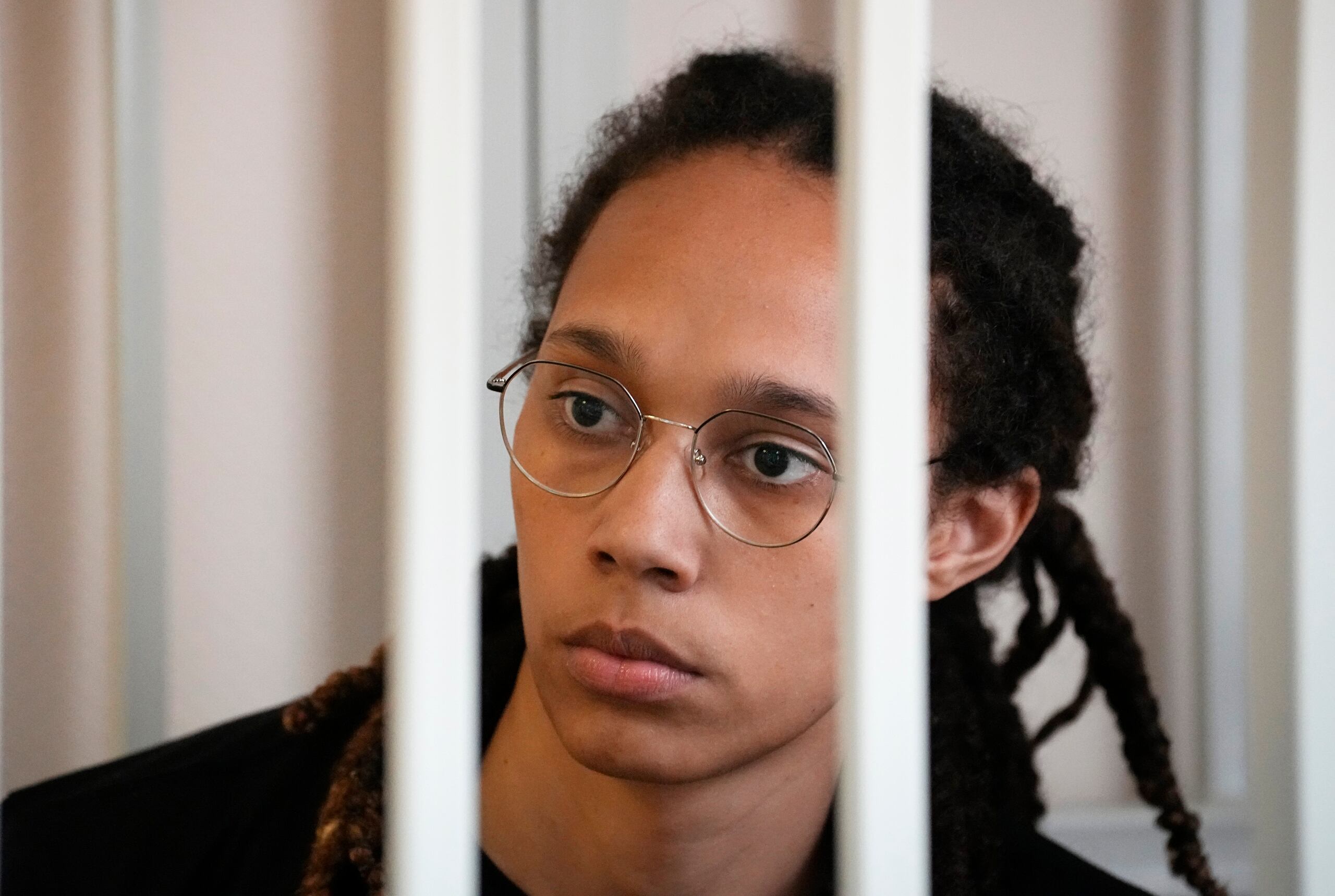 Brittney Griner fue sentenciada a nueve años de prisión por tráfico de drogas.