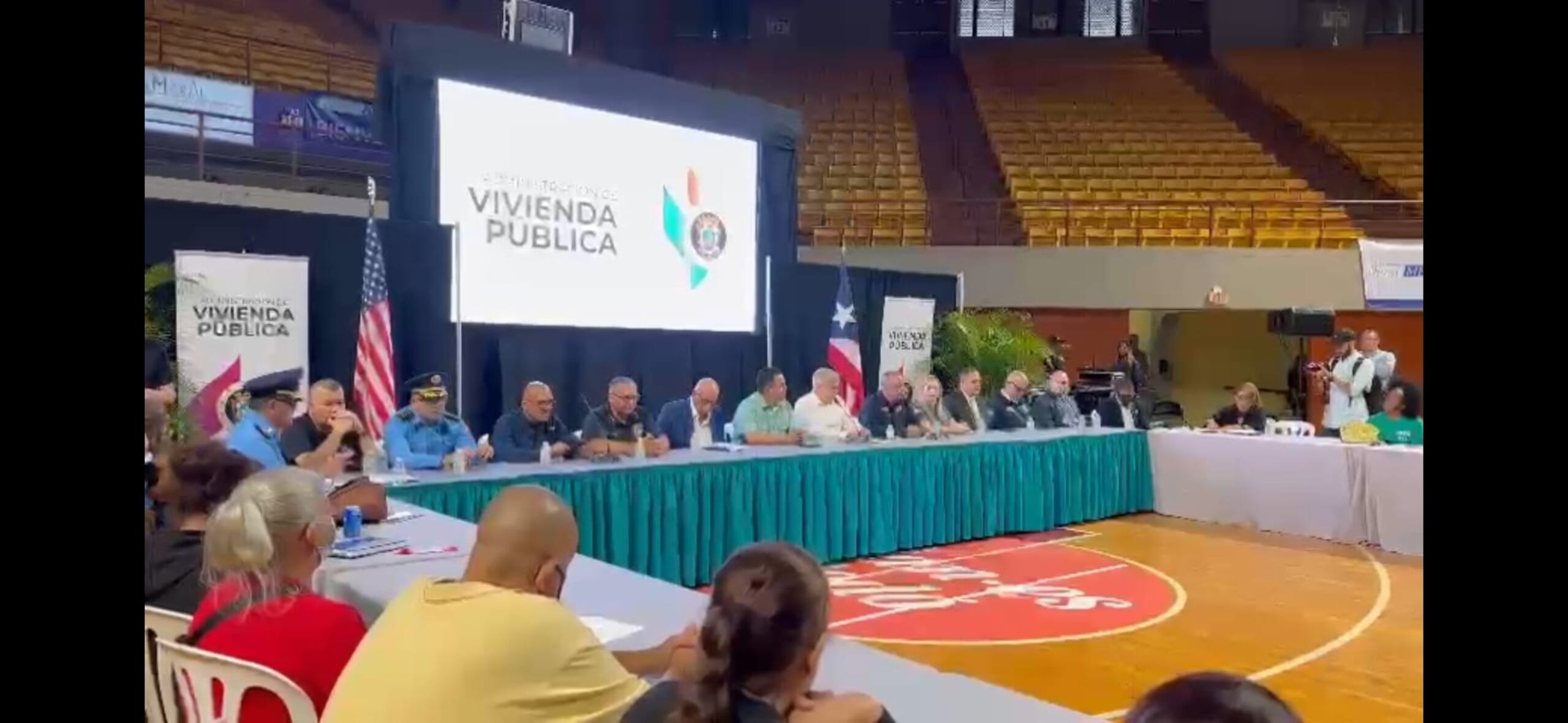 Mayagüez fue la sede de una cumbre de seguridad en la que se discutió con líderes comunitarios las iniciativas para combatir la incidencia criminal.