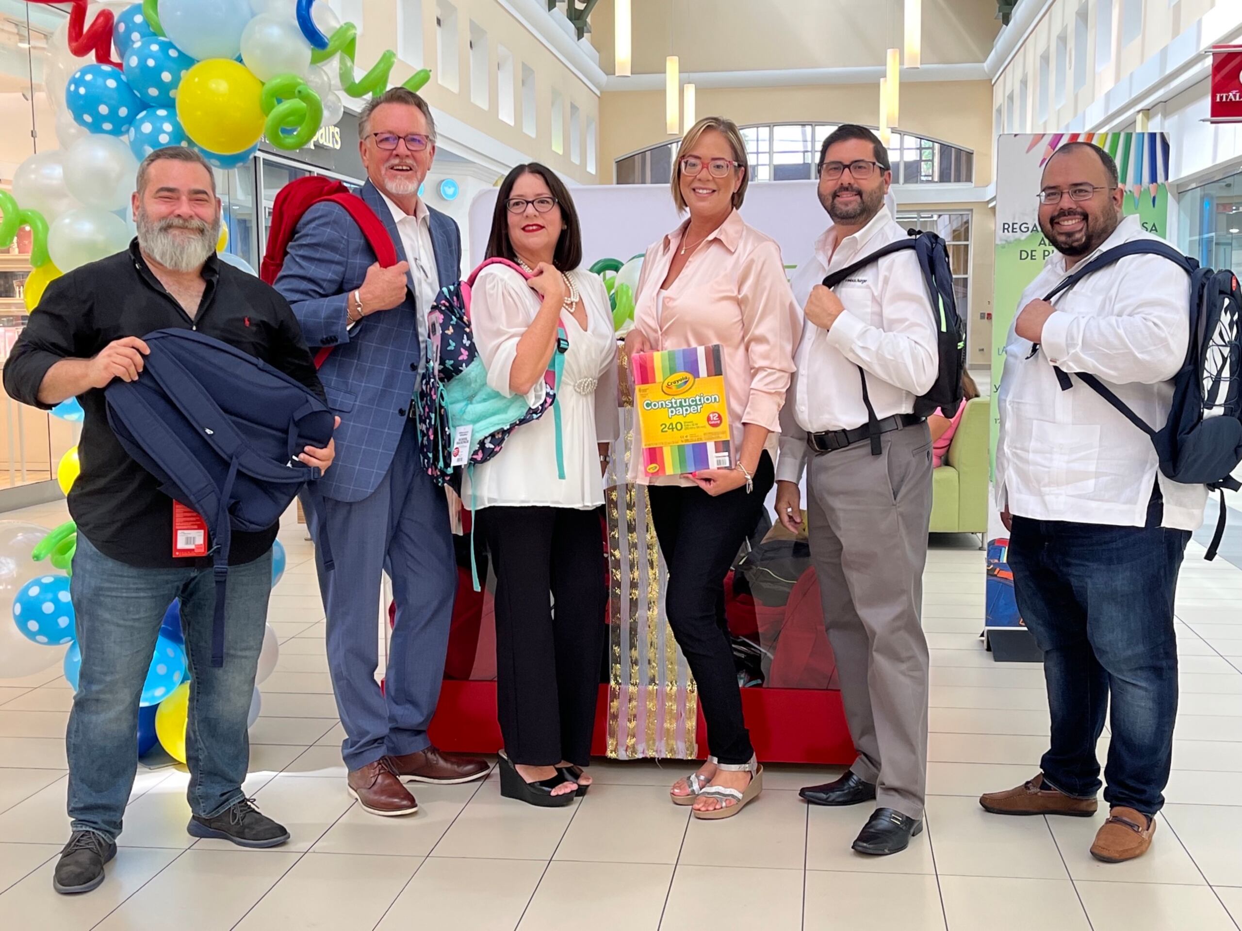 La iniciativa “Regala una Sonrisa al Futuro de Puerto Rico” cuenta con la colaboración del Departamento de Educación.