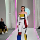 Inspirada en el estilo Mondrian la octava gala de “Revelación moda”