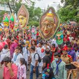 Bangladesh celebra la llegada del año nuevo bengalí, el 1429 