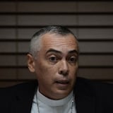 Iglesia Católica saca del cargo al obispo de Arecibo