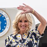 Jill Biden vuelve a dar positivo a COVID-19 tras culminar su aislamiento