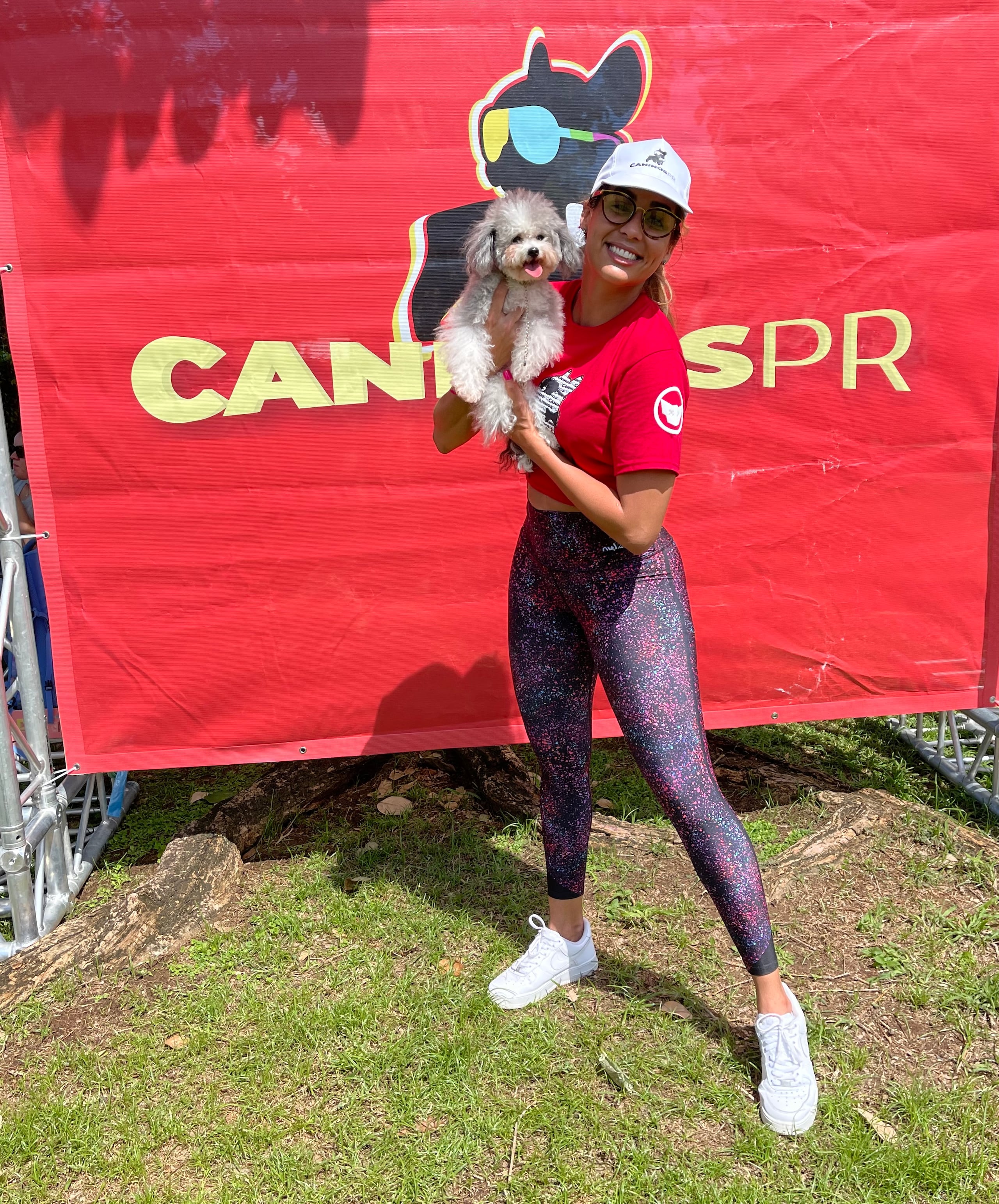 La productora y animadora celebró ayer la séptima edición del National Dog Day en el Parque Luis Muñoz Marín.