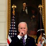 Biden se muestra afligido tras ataque contra policías que custodiaban el Capitolio