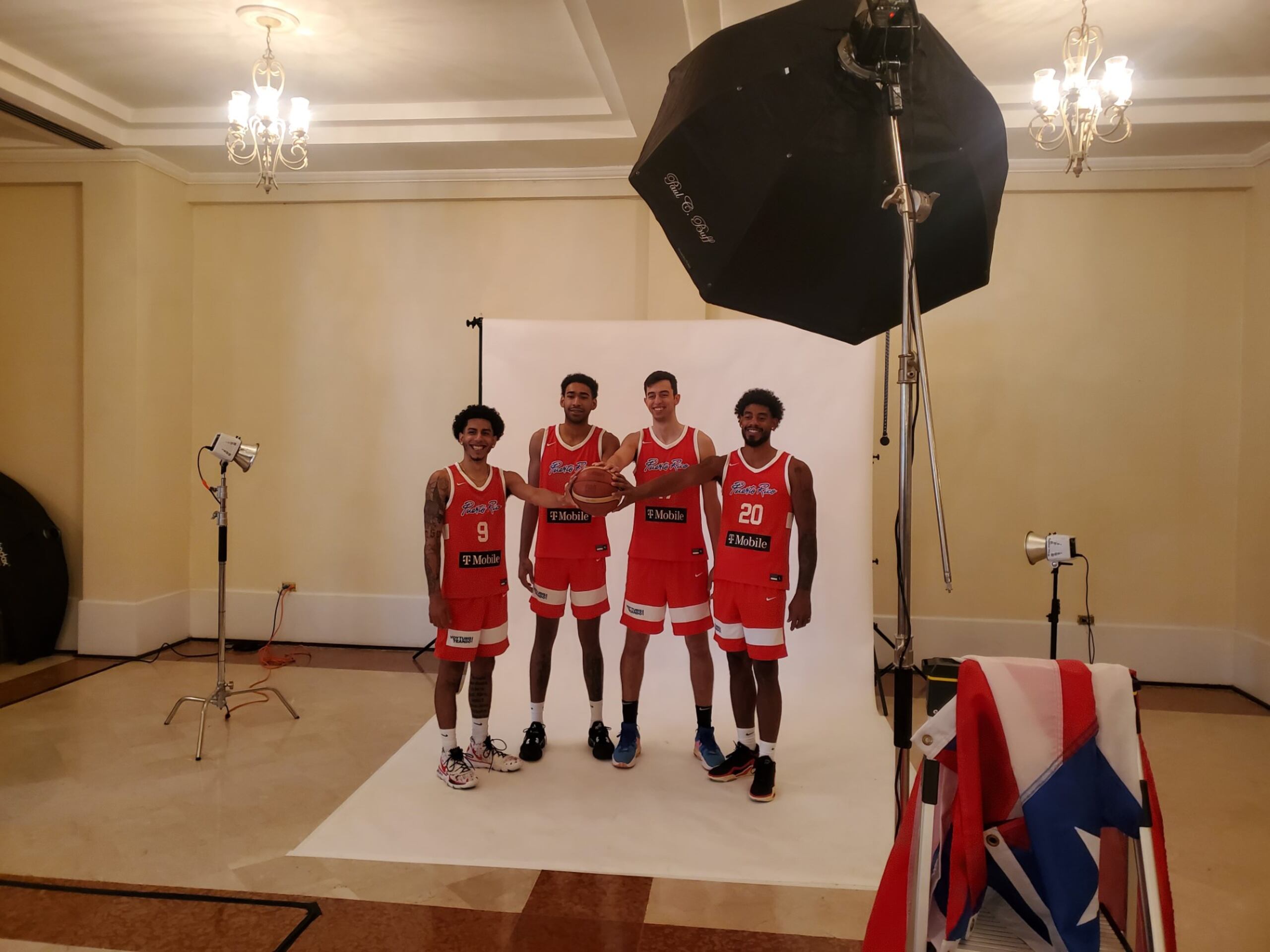 Andre Curbelo, Janiel Jafet Romer, Alexander Kappos y Dimencio Vaughn participaron en una sesión de fotos del Copur para San Salvador 2023. (Fernando Ribas Reyes)