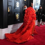 FOTOS: Glamour y la irreverencia se encuentran en la alfombra roja de los Grammy 2023