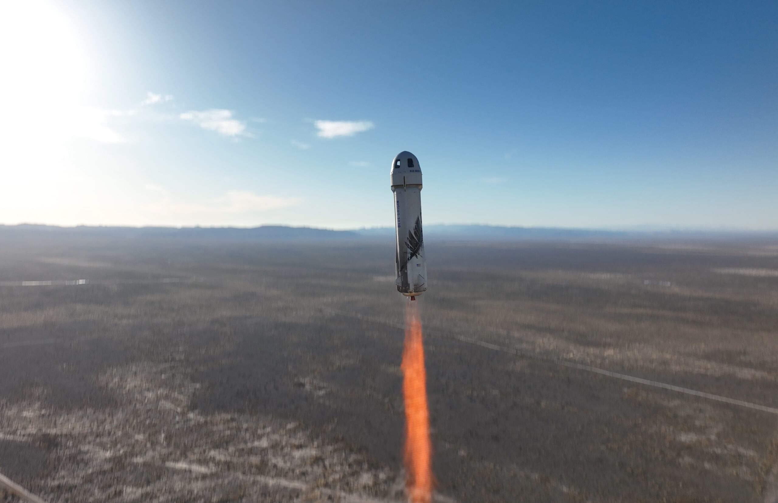 La compañía aeroespacial promete un hospedaje en "Villa Astronauta", un entrenamiento de dos días, y el aterrizaje con las mejores vistas.