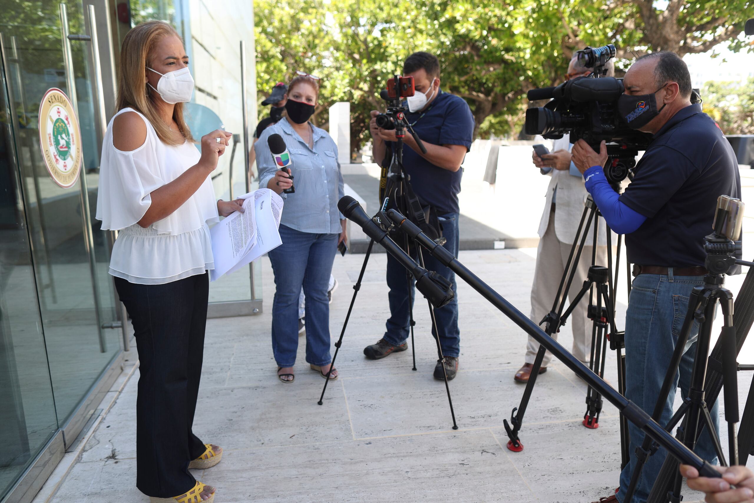 "Era de esperarse, una persona que hoy está en La Fortaleza sin un solo voto a su favor, ignoró el llamado serio, detallado y moral de toda la oposición política de Puerto Rico", dijo la senadora.